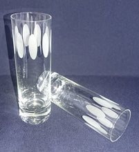 Lade das Bild in den Galerie-Viewer, MINI LONGDRINK~ GETRÄNKEGLAS - Kristallglas, Mattiert Ovale Kreise Flecken Punkte Motiv Dekor