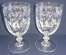 Lade das Bild in den Galerie-Viewer, ROTWEIN~ GETRÄNKEGLAS - Hartglas, Flora Blumenblüten Pflanzen Ranken Motiv Dekor