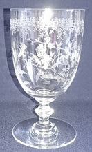 Lade das Bild in den Galerie-Viewer, 2er Set ROTWEIN~ GETRÄNKEGLÄSER - Hartglas, Flora Blumenblüten Pflanzen Ranken Motiv Dekor