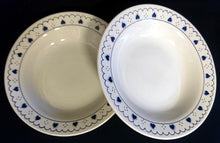 Lade das Bild in den Galerie-Viewer, SUPPENTELLER - Porzellan, Herz Punkte Linien Striche Wellen Motiv Dekor