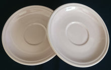 Lade das Bild in den Galerie-Viewer, UNTERTASSE - Keramik / Steingut, Modernes Rosa Einfärbiges Motiv Dekor (nBC)