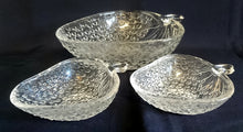 Lade das Bild in den Galerie-Viewer, KLEINE BEILAGEN~ DESSERTSCHALE - Hartglas, Obst Frucht Erdbeere Form Relief Motiv Dekor