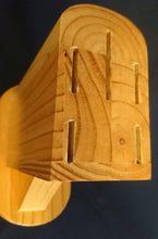 Lade das Bild in den Galerie-Viewer, MESSERBLOCK 5ER - Holz, Angeschrägte Form Holzmaserung Motiv Dekor
