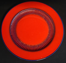 Lade das Bild in den Galerie-Viewer, 2er Set DESSERTTELLER "Toscana" - Porzellan, Linien Striche Reihen Dekorrand Motiv