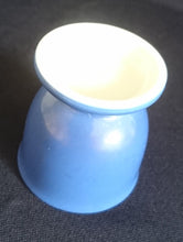 Lade das Bild in den Galerie-Viewer, 2er Set EIERBECHER - Porzellan, Zweifärbiges Farben Motiv Dekor (BC)