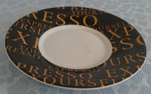 Lade das Bild in den Galerie-Viewer, ESPRESSO UNTERTASSE "Flirt" - Porzellan, Goldene Groß Klein YourEspresso Aufschrift Breiter Rand Motiv Dekor (nBC)