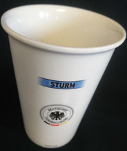 Lade das Bild in den Galerie-Viewer, 4er Set GETRÄNKEBECHER "Europa Meisterschaft 2016" - Porzellan, Fußballspieler Torwart Abwehr Mittelfeld Sturm Aufschrift Motiv Dekor