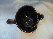 Lade das Bild in den Galerie-Viewer, GETRÄNKEKRUG - Keramik / Steingut, Abstrakter Schaum Blasen Motiv Dekor