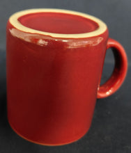 Lade das Bild in den Galerie-Viewer, KAFFEETASSE - Keramik / Steingut, Einfärbiges Braunrotes Motiv Dekor