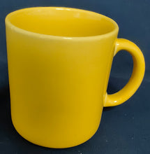 Lade das Bild in den Galerie-Viewer, KAFFEETASSE - Keramik / Steingut, Einfärbiges Gelbes Motiv Dekor