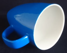 Lade das Bild in den Galerie-Viewer, 2er Set KAFFEETASSEN - Porzellan, Einfärbiges Modernes Blaues & Orangenes Motiv Dekor