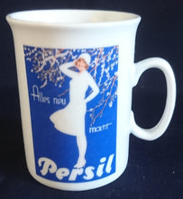 Lade das Bild in den Galerie-Viewer, KAFFEETASSE - Porzellan, Frau Dame Alles neu mach Persil Werbung Firmenmarke Aufschrift Motiv Dekor