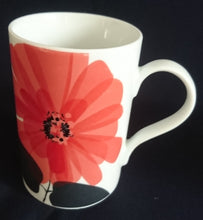 Lade das Bild in den Galerie-Viewer, 2er Set KAFFEETASSEN - Porzellan, Flora Große Mohnblumen Blüten Pflanzen Motiv Dekor