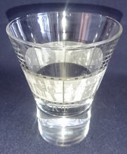 Lade das Bild in den Galerie-Viewer, 2er Set LIKÖR~ GETRÄNKEGLÄSER - Hartglas, Filmstreifen Foto Photo Dia Movie Art Motiv Dekor