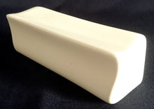 Lade das Bild in den Galerie-Viewer, SALZSTREUER - Porzellan, Fünf Loch Gerundet Karo Quadrat Form Motiv Dekor