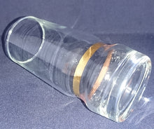 Lade das Bild in den Galerie-Viewer, 2er Set LONGDRINK~ GETRÄNKEGLÄSER - Hartglas, Modernes Band Breiter Linien Golddekor Motiv