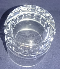 Lade das Bild in den Galerie-Viewer, 2er Set WHISKEY~ WHISKY~ GETRÄNKEGLÄSER - Hartglas, Quadrat Vierecke Relief Motiv Dekor