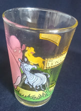 Lade das Bild in den Galerie-Viewer, GETRÄNKEGLAS - Hartglas, Disney The Lion King Aufschrift Löwe Flußpferd Zebra Motiv Dekor