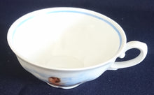 Lade das Bild in den Galerie-Viewer, KINDER~ SAMMELTASSE - Porzellan, Blauer Innenrand Kinder Fahrrad Motiv Dekor (nBC)