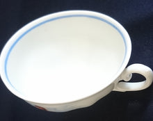 Lade das Bild in den Galerie-Viewer, KINDER~ SAMMELTASSE - Porzellan, Blauer Innenrand Kinder Fahrrad Motiv Dekor (nBC)