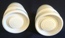 Lade das Bild in den Galerie-Viewer, SALZSTREUER "Friesland" - Porzellan, Abstraktes Geometrisches Linien Dekor