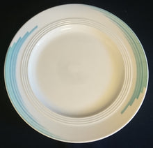 Lade das Bild in den Galerie-Viewer, DESSERTTELLER "Friesland" - Porzellan, Abstraktes Geometrisches Linien Dekor
