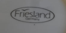 Lade das Bild in den Galerie-Viewer, 2er Set SPEISETELLER "Friesland" - Porzellan, Abstraktes Geometrisches Linien Dekor