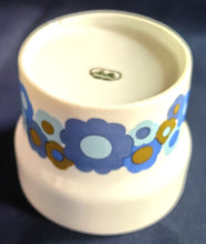 Lade das Bild in den Galerie-Viewer, 2er Set MILCHKÄNNCHEN & ZUCKERDOSE OHNE DECKEL - Porzellan, Flora Blumenblüten Pflanzen Motiv Dekor