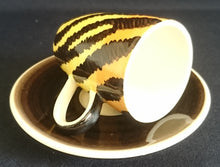 Lade das Bild in den Galerie-Viewer, 2er MOCCA KAFFEEGEDECK - Keramik / Steingut, Zebra Fell Breiter Rand Muster Motiv Dekor