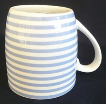 Lade das Bild in den Galerie-Viewer, KAFFEETASSE - Porzellan, Streifen Balken Linien Motiv Dekor