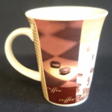 Lade das Bild in den Galerie-Viewer, KAFFEETASSE - Porzellan, Kaffeetasse Gedeck Bohnen Coffee Motiv Dekor
