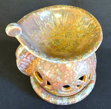 Lade das Bild in den Galerie-Viewer, 3er Set WINDDUFT TEELICHTHALTER - Keramik / Steingut, Farblich Meliertes Durchbrochen Kreise Sichel Dreieck Motiv Dekor