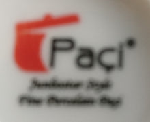 Lade das Bild in den Galerie-Viewer, MOCCA~ KAFFEETASSE "Junbostar" - Porzellan, Goldrand Linien Flora Blumenblüten Pflanzen Motiv Dekor