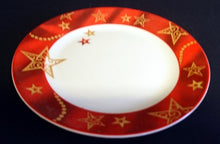 Lade das Bild in den Galerie-Viewer, 2er Set DESSERTTELLER "Flirt" "Gold Stern" - Porzellan, Advent Weihnachtssterne Breiter Motiv Dekorrand (BC)