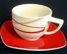 Lade das Bild in den Galerie-Viewer, 2er KAFFEEGEDECK "Novel" - Porzellan, Geometrisches Linien Striche Abstrakt Breiter Rand Motiv Quadratische Form Motiv Dekor