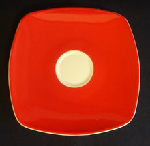 Lade das Bild in den Galerie-Viewer, 2er KAFFEEGEDECK "Novel" - Porzellan, Geometrisches Linien Striche Abstrakt Breiter Rand Motiv Quadratische Form Motiv Dekor