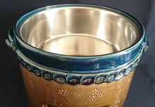 Lade das Bild in den Galerie-Viewer, FONDUE SET (4 Teilig) "Brotzeit" "Studio Linie" - Keramik / Steingut & Metall, Antikes Abstraktes Kreise Striche Blüten Motiv Dekor, Bjön Wiinblad Design (BC)