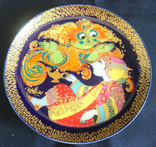 Lade das Bild in den Galerie-Viewer, 2er Set WAND SAMMELTELLER "Studio Linie" "Aladin und die Wunderlampe I & II" - Porzellan, Märchen Geschichte Gold Dekor, Björn Wiinblad Design