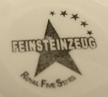 Lade das Bild in den Galerie-Viewer, KAFFEETASSE - Keramik / Steingut, Wirbel Kreise Spirale Rand Motiv Dekor (BC)