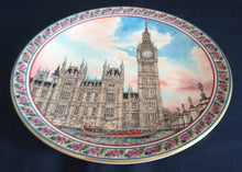Lade das Bild in den Galerie-Viewer, SAMMELTELLER "Famous Landmarks" - Porzellan, Famous Landmarks Big Ben Stadt City London Tower Rosen Goldrand Linien Motiv Dekor, Designerin Sue Scullard (BC)
