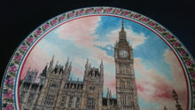 Lade das Bild in den Galerie-Viewer, SAMMELTELLER "Famous Landmarks" - Porzellan, Famous Landmarks Big Ben Stadt City London Tower Rosen Goldrand Linien Motiv Dekor, Designerin Sue Scullard (BC)