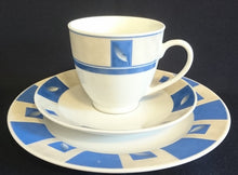 Lade das Bild in den Galerie-Viewer, 2er Set DESSERTTELLER - Porzellan, Flora Blatt Blätter Abstrakt Viereck Motiv Dekor