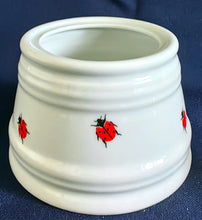 Lade das Bild in den Galerie-Viewer, ZUCKERDOSE MIT DECKEL "Käfer" - Porzellan, Fauna Käfer Insekten Motiv Dekor