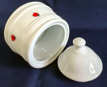 Lade das Bild in den Galerie-Viewer, ZUCKERDOSE MIT DECKEL "Käfer" - Porzellan, Fauna Käfer Insekten Motiv Dekor