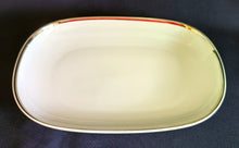 Lade das Bild in den Galerie-Viewer, KLEINE BEILAGENPLATTE - Porzellan, Breiter Platin Linien Dekorrand Motiv