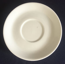 Lade das Bild in den Galerie-Viewer, UNTERTASSE - Porzellan, Einfärbiges Gastronomisches Motiv Dekor