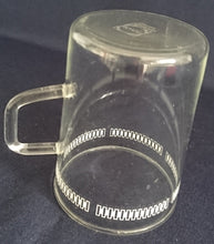 Lade das Bild in den Galerie-Viewer, TEETASSE "Verran" - Hartglas, Geometrisch Quadrat Viereck Balken Motiv Dekor