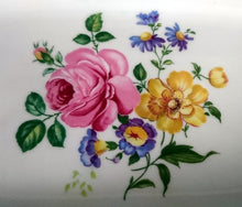 Lade das Bild in den Galerie-Viewer, BEILAGEN~ SCHALENPLATTE - Porzellan, Goldrand Flora Rosen Blumenblüten Relief Motiv Dekor (BC)