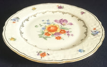 Lade das Bild in den Galerie-Viewer, DESSERT~ SAMMELTELLER - Porzellan, Flora Blumenblüten Abstrakter Innen Goldrand Motiv Dekor