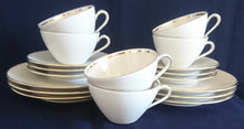 Lade das Bild in den Galerie-Viewer, TEETASSE - Porzellan, Goldrand Klassisch Motiv Dekor (3xBC&8xnBC)